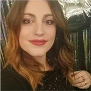 Laureata in filosofia e scienze dell'educazione impartisco lezioni in tutte le materie umanistiche